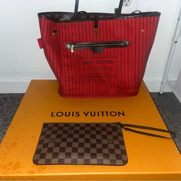 Louis Vuitton Neverfull MM - Picture 6 of 8